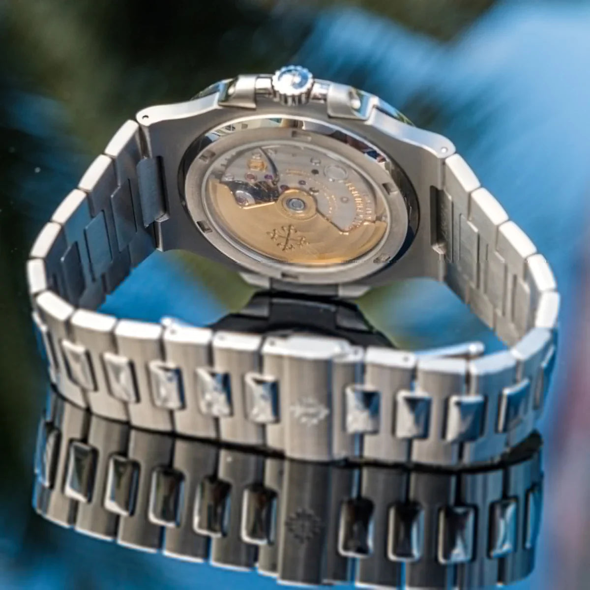 PATEK PHILIPPE  NAUTILUS WHITE DIAL 40MM